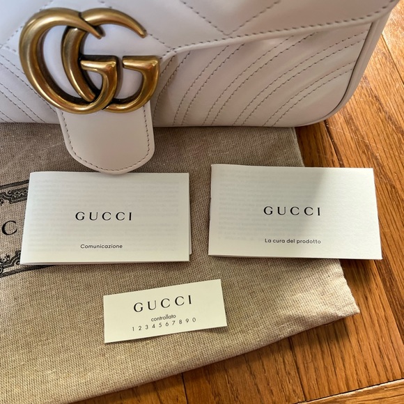 ✨SOLD✨ White GG Marmont Small Matelassé Shoulder Bag - Picture 10 of 15